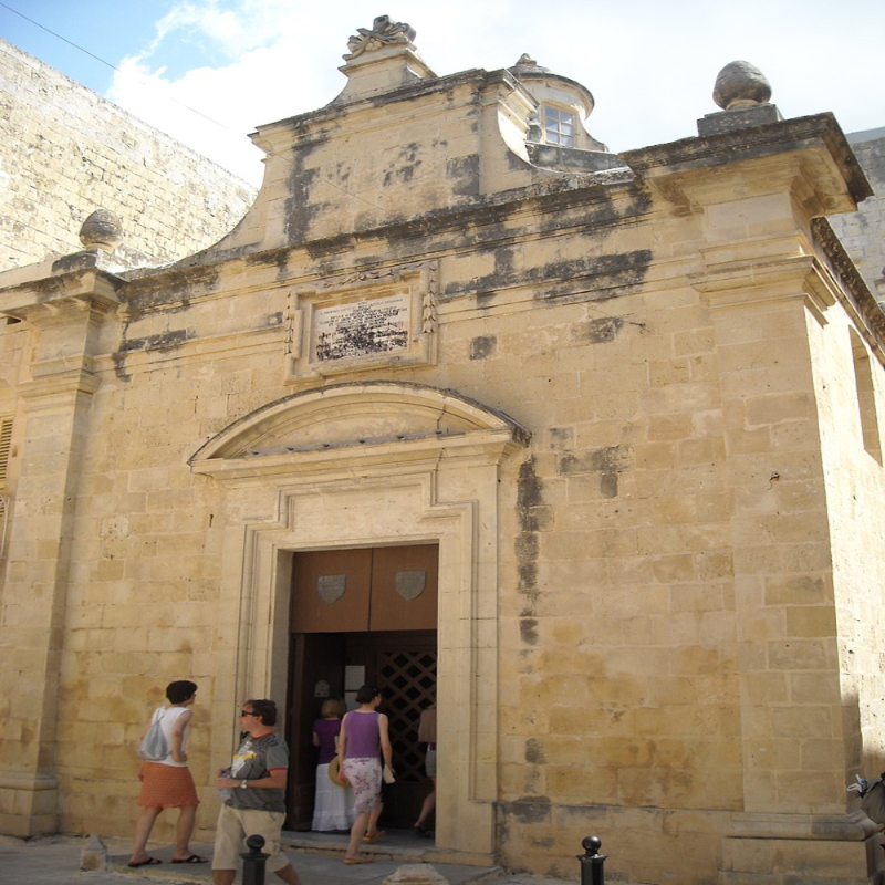 Link to wikipedia page of St Agatha's chapel.  Image shows outside of St Agatha's chapel.